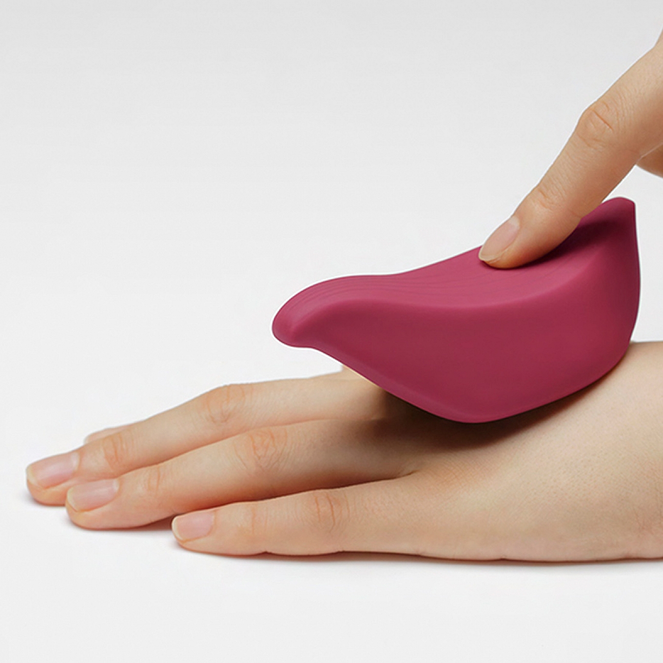 Креативный массажер-светильник Iroha Ukidama купить со скидкой в секс шопе  Вибраторы  Креативные